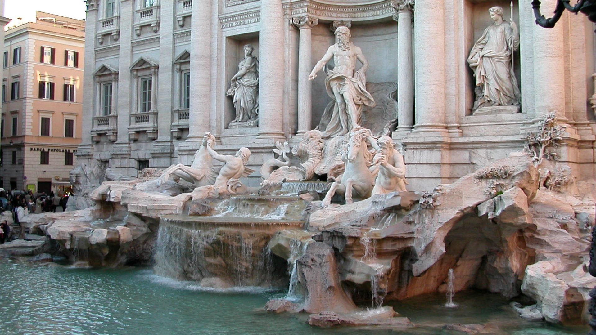 Fontana_di_Trevi_a_Roma